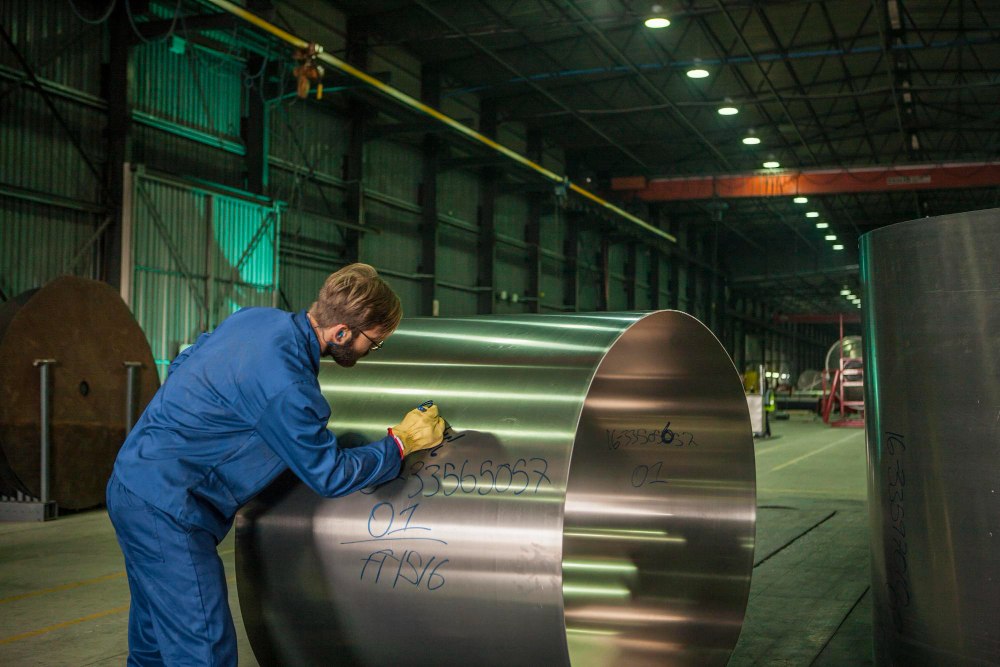 How Do Sheet Pile Manufacturers Execute Sheet Metal Forming?
